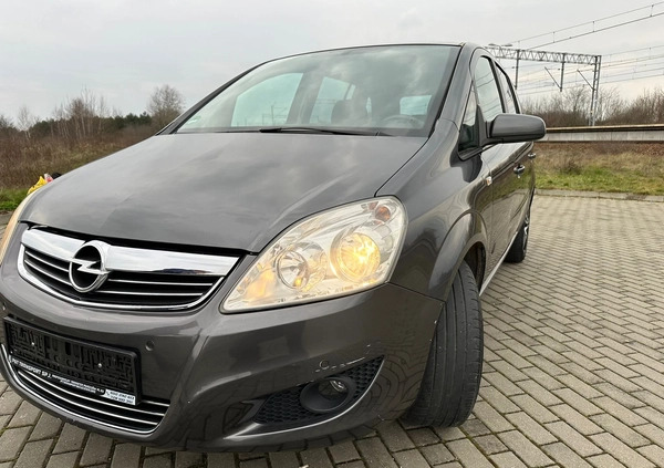 Opel Zafira cena 17900 przebieg: 133000, rok produkcji 2009 z Pruszków małe 232